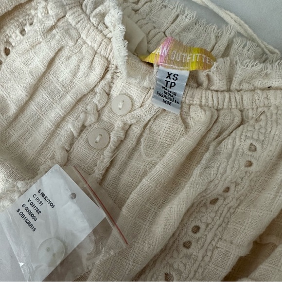 NEW UO Evie Off-The-Shoulder Check Romper Cream - Size XS (NWT) - Picture 6 of 6